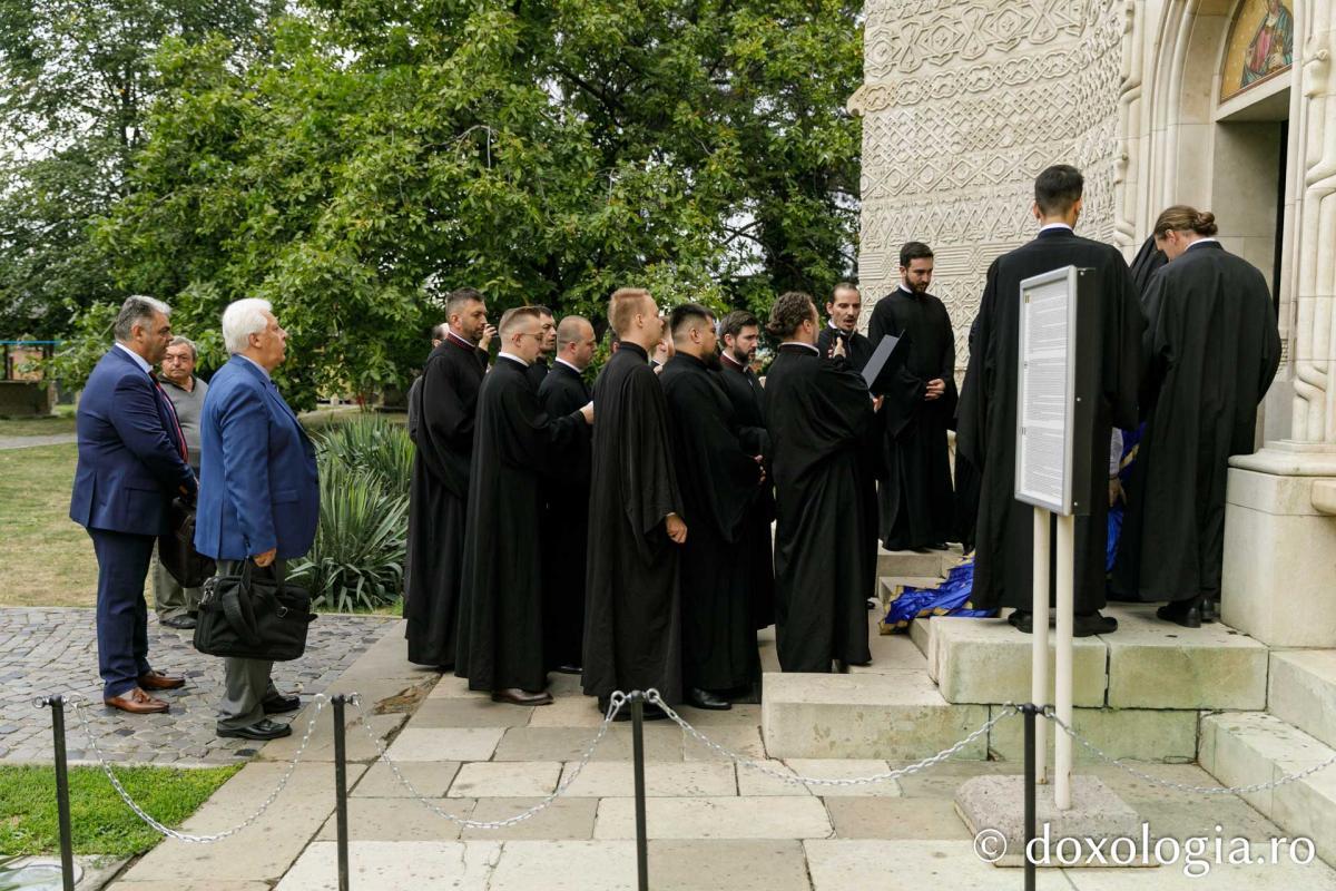 Liturghie Arhierească în debutul celei de-a șasea ediții a Festivalului de Muzică Bizantină de la Iași / Foto: pr. Silviu Cluci