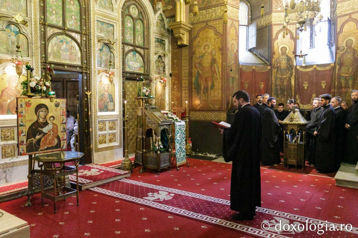 Liturghie Arhierească în debutul celei de-a șasea ediții a Festivalului de Muzică Bizantină de la Iași / Foto: pr. Silviu Cluci