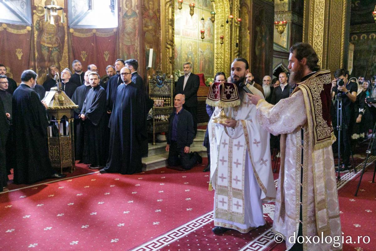 Liturghie Arhierească în debutul celei de-a șasea ediții a Festivalului de Muzică Bizantină de la Iași / Foto: pr. Silviu Cluci